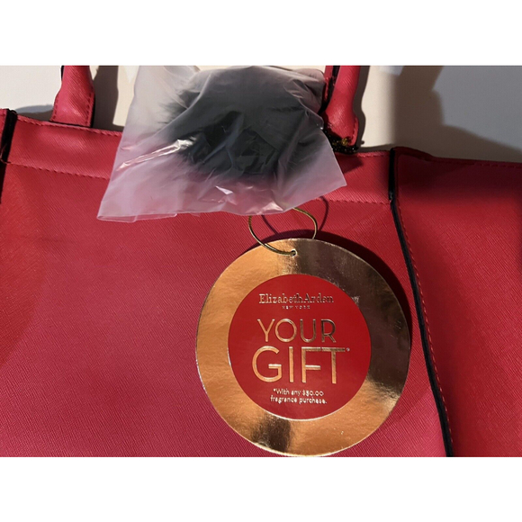 CS ELIZABETH ARDEN RED TOTE BAG - INCLUDES ACRYLIC FAUX- FUR POM POM KEYCHAIN - Picture 3 of 5